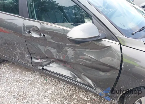 2024 Hyundai Elantra Limited z USA, uszkodzony, nr VIN KMHLP4DG2RU664857